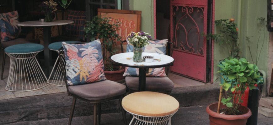 Outdoor table and chairs at a cafe